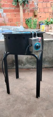Fritadeira elétrica e a gás