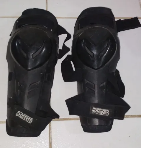 Joelheira ASW (Aerosportwear)