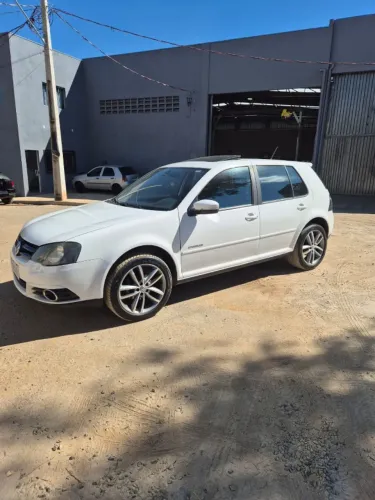 Volkswagen Golf Sportline 1.6 MI Total Flex 8V 4P 2014