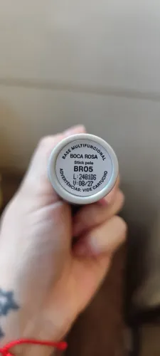 Base stick boca rosa cor br05