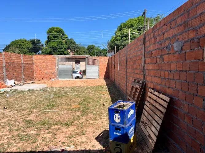 Vendo esse espaço medindo 10x30.