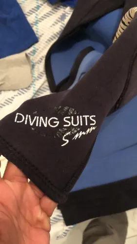 Roupa neoprene Mormaii R$ 300,00 negociável