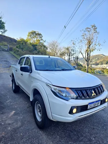 Mitsubishi L200 Triton Sport GL 2.4 Diesel 2023
