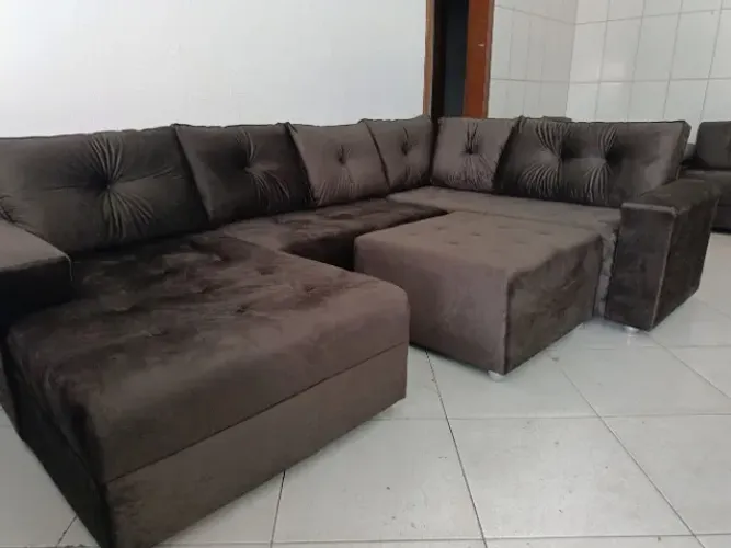 Sofá Modulado Toro Suede Premium com Chaise e Puff - 2,00 x 3,10m