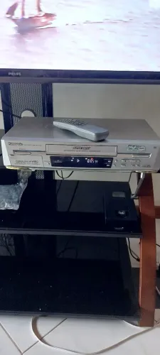 Vídeo cassete Panasonic stéreo