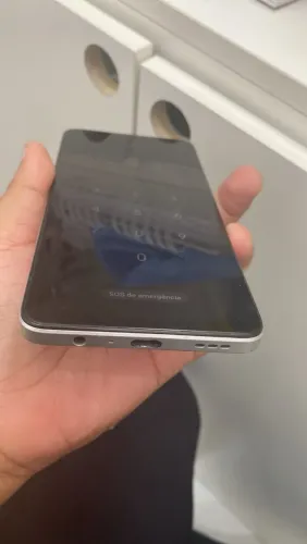 Celular opoo 250 gigas de memória e 8 de memória ram em ótimo estado comprado faz 3 meses