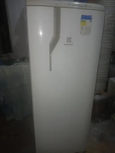 Geladeira Electrolux 240 ótima entrego grátis local 