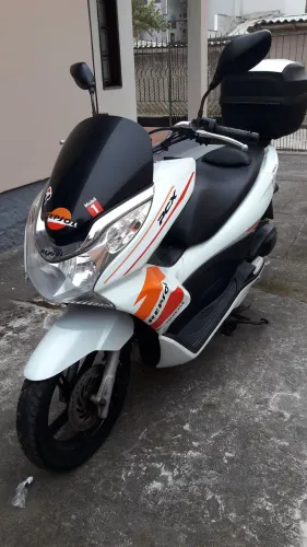 Pcx 150 impecável 