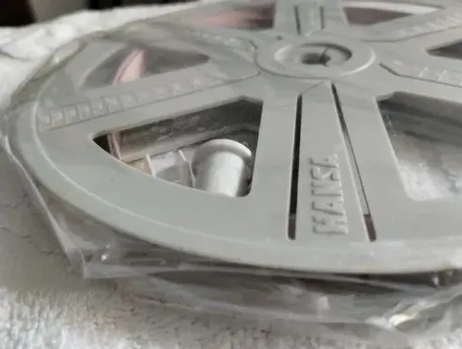 Bobina Automática p filme 8 e super 8 com bucha e presilha .