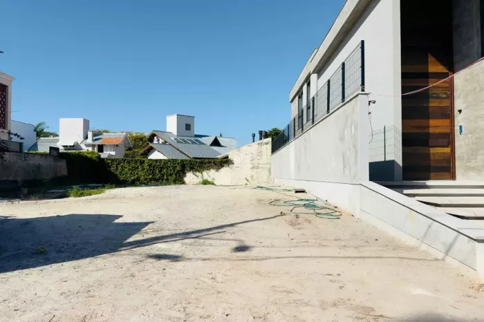 Terreno à venda 450m² Jurerê Internacional Florianópolis SC