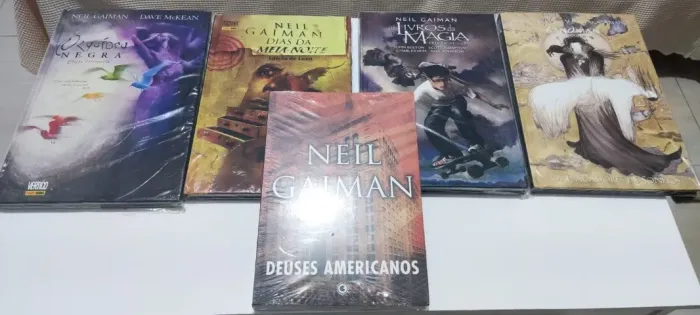 Lote | HQs e Livro | Orquídea Negra, Dias da Meia-Noite, e outros Neil Gaiman | Panini
