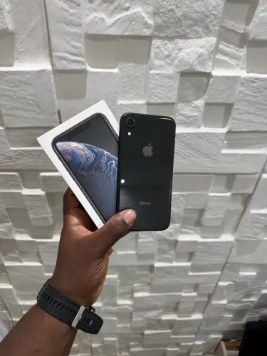 iPhone XR