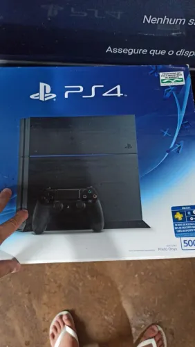 PS4, 500GB, COM DEFEITO NA FONTE 
