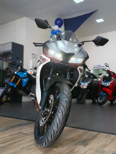 YZF R15 ABS - 2026 - 0km - 6marchas