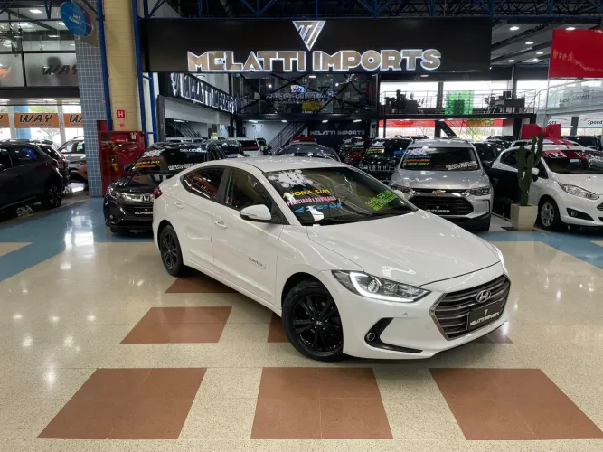 Hyundai Elantra GLS 2.0 16V Flex Aut. 2017