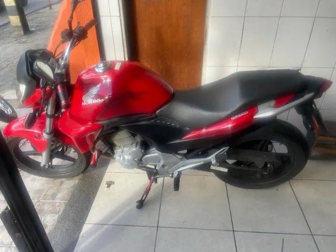 Moto muito boa conservada