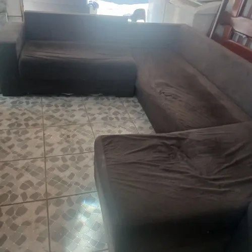 vendo sofa bem espaçoso 