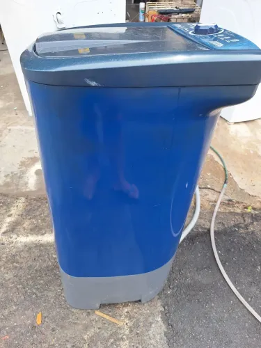 VENDE-SE MAQUINA TANQUINHO