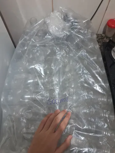 Embalagem de garrafas pet 500ml para açaí, sucos etc, 49 unidades.