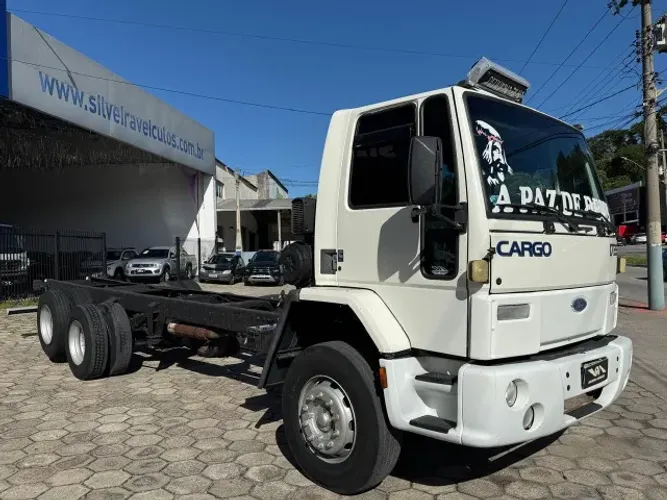 Ford Cargo 1722 - Ano: 2003 - Truck - No Chassi