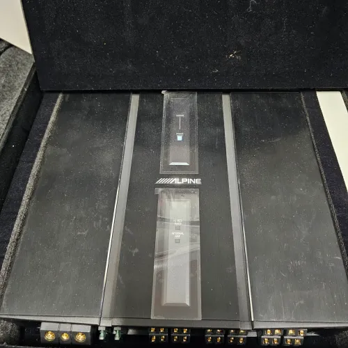 Processador de Audio Alpine Status HDP-D90