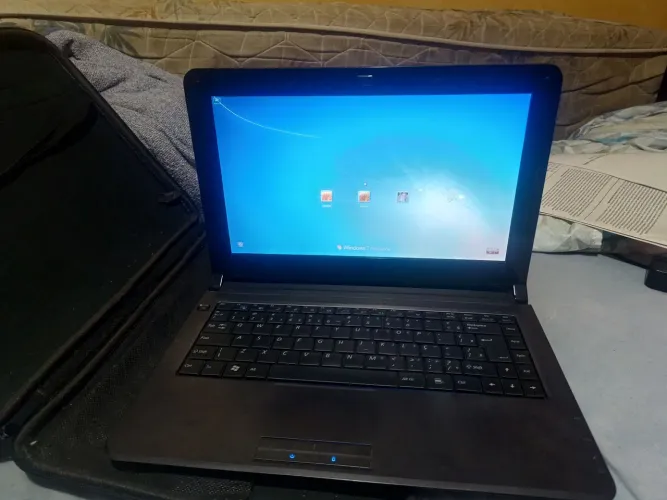 Notebook sim antigo funcionando