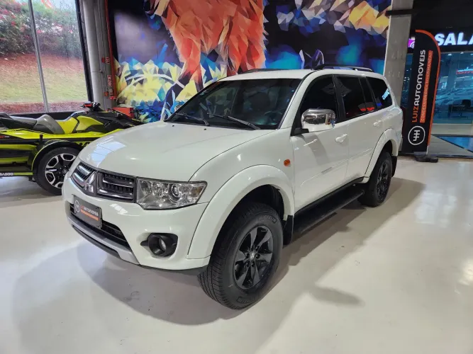 Mitsubishi Pajero Dakar 3.2 4X4 T.i. Dies. 5P Aut. 2015