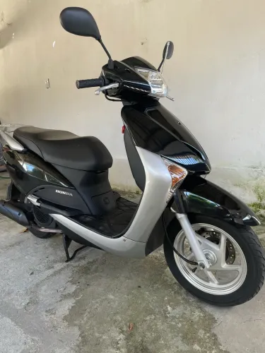 Honda Lead 2015/2016 | Revisada na Mônaco Moto Center | Licenciada até 2027 |