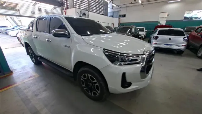 Toyota Hilux CD SRX 4X4 2.8 TDI 16V Diesel Aut. 2024