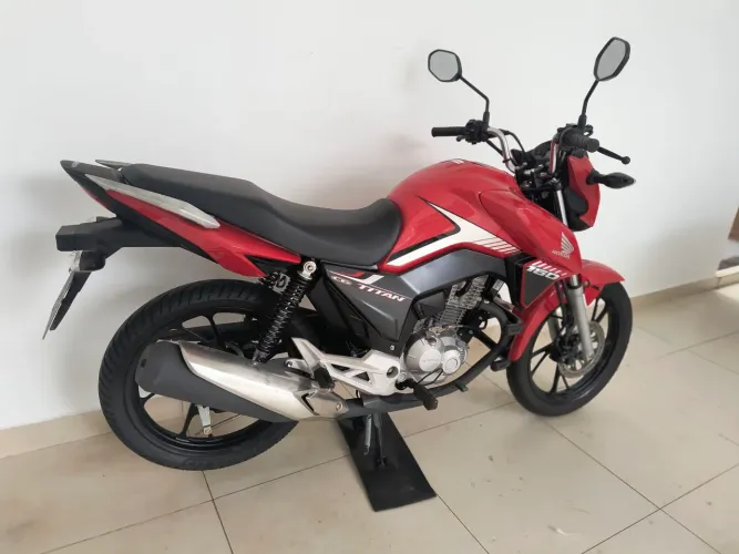 Titan 160