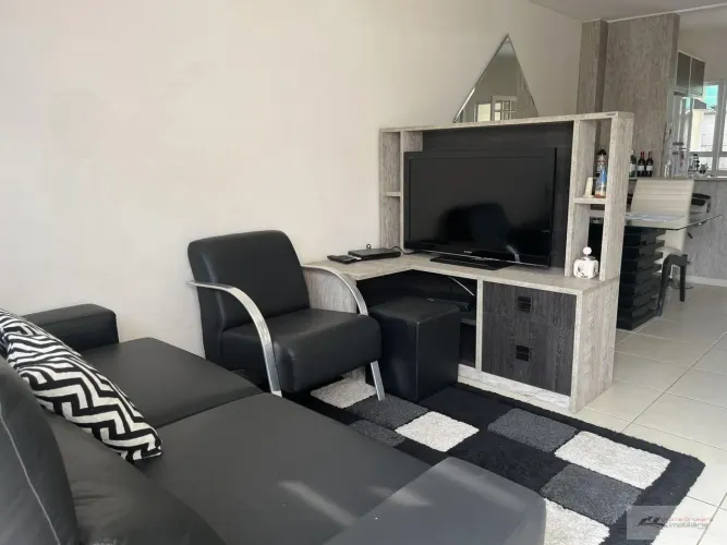 Casa em Condomínio para Locação em Jundiaí, Vila Maringa, 2 dormitórios, 2 banheiros, 2 va