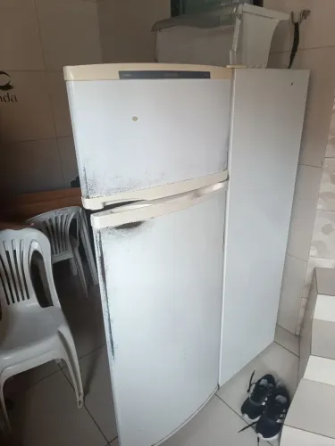 Geladeira Consul semi nova