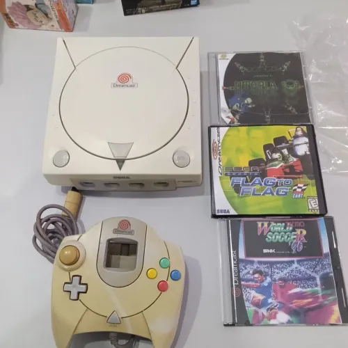 Vendo Dreamcast leitor 100% americano Semi novo