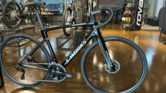 Bicicleta Seminova Specialized Roubaix SL8 - Impecável - Customizado na @docolors_