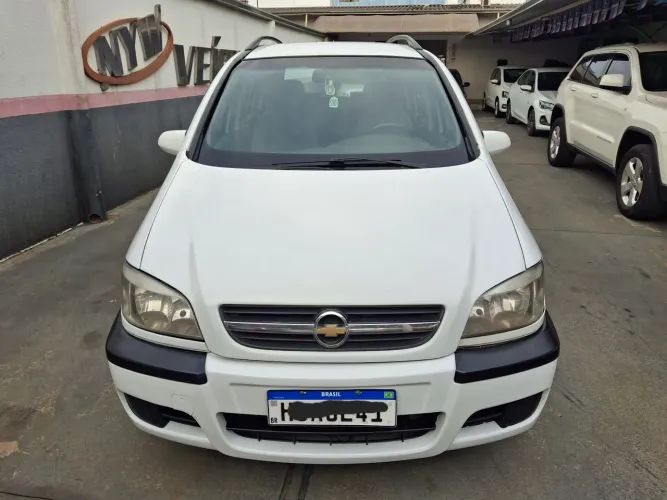 Chevrolet Zafira Comfort 2.0 MPFI Flexpower 8V 5P 2011