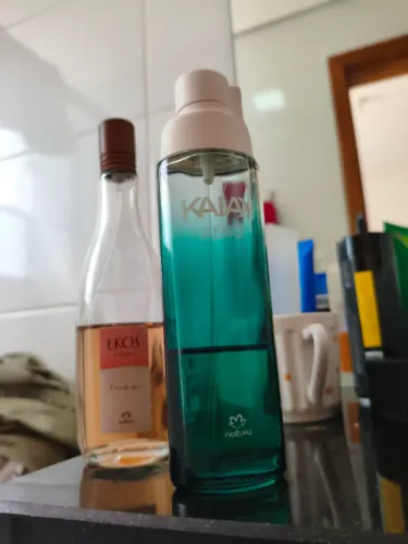 2 perfumes natura femininos