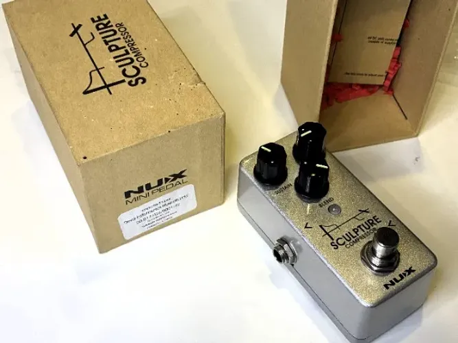 Pedal de guitarra compressor Nux Sculpture na caixa novíssimo.