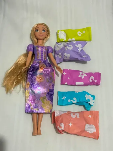 Boneca Disney princesa Rapunzel Enrolados