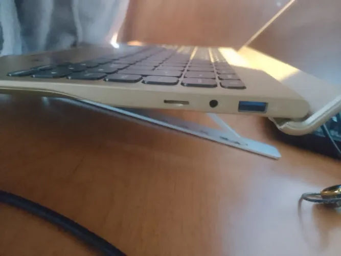Notebook Positivo Motion Gold C41TE - Celeron N3350 / 4GB / HD 1TB