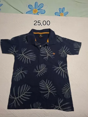 Roupas infantis menino.