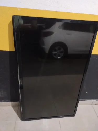 2 tvs para retirada de peças 