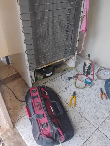 Manutenção de geladeira e freezer a domicílio 