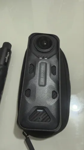 CÂMERA 360 INSTA X4
