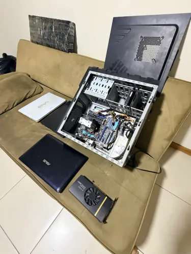 Computador + 2 notebooks + monitor