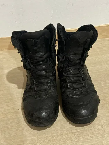 Coturno Bota Tática Guartelá 42 (Usada)