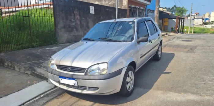 Ford Fiesta GL Class 1.0i 5P 2001