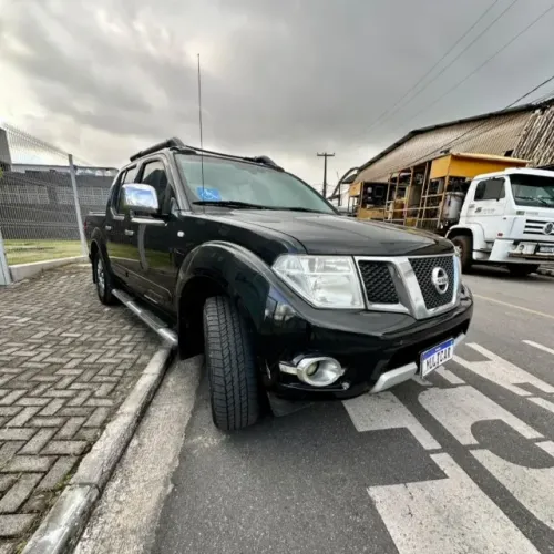 Nissan Frontier SL CD 4X4 2.5tb Diesel AUT 2014