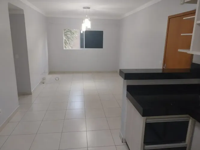 Apartamento Condomínio Royal Garden no Chácaras Colorado