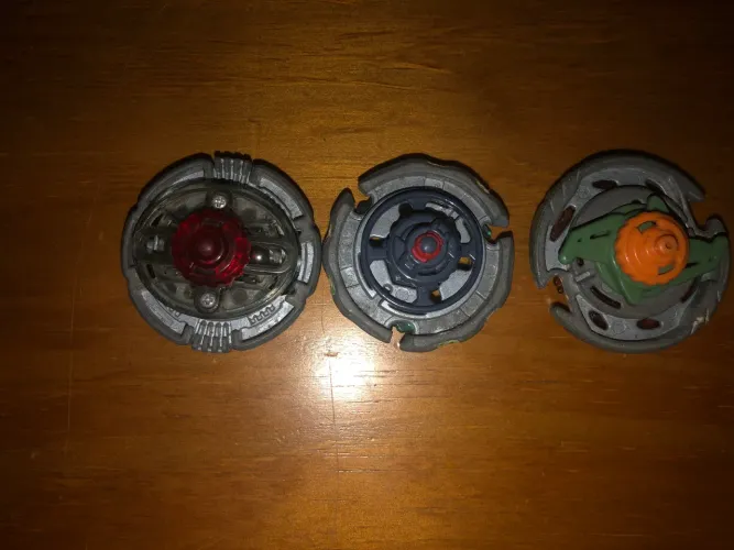 Lote BleyBlades Originais Metal