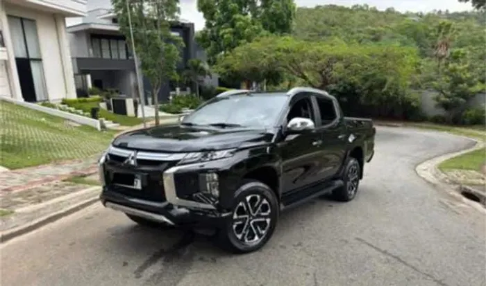 Mitsubishi TRITON HPE-S 2.4 CD 4X4 TB Diesel Aut. 2023